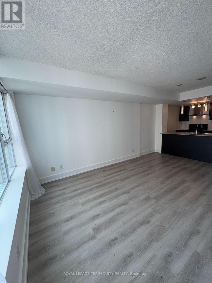 Property Photo:  190 Borough Drive 2211  ON M1P 0B6 