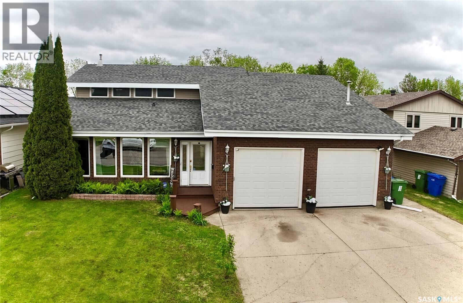 Property Photo:  31 Langrill Drive  SK S3N 3M9 