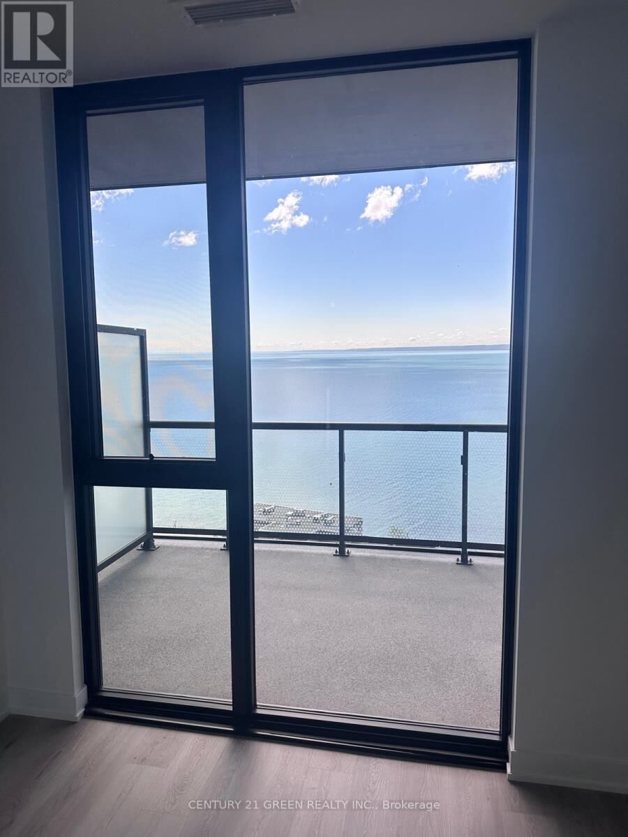 Property Photo:  2075 Lakeshore Road 1305  ON L7R 0H3 