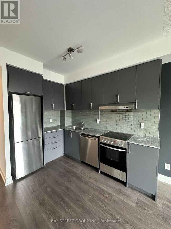 Property Photo:  268 Buchanan Drive 322W  ON L3R 8G9 