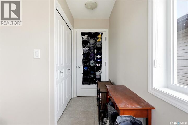 Property Photo: 808 Glenview Cove SK S0K 0A2