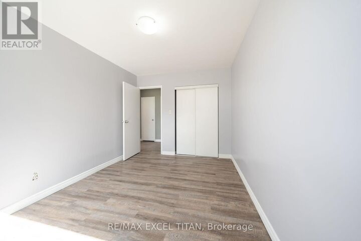 Property Photo: 799 Robinson Street 9 ON L7R 2L4