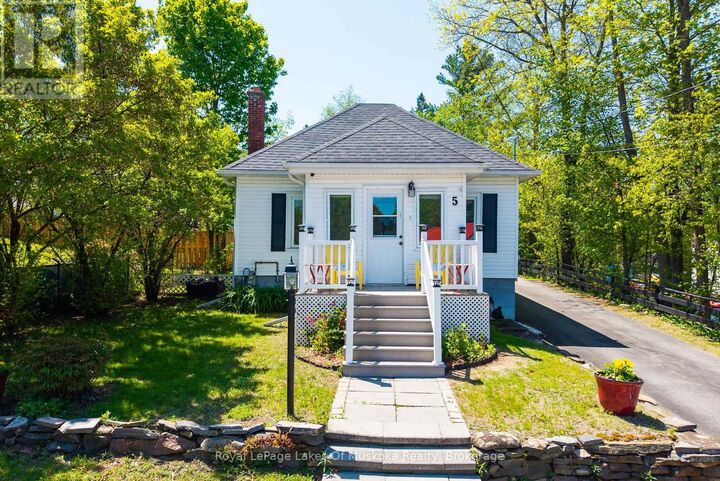 Property Photo:  5 Tait Street  ON P1H 1W5 