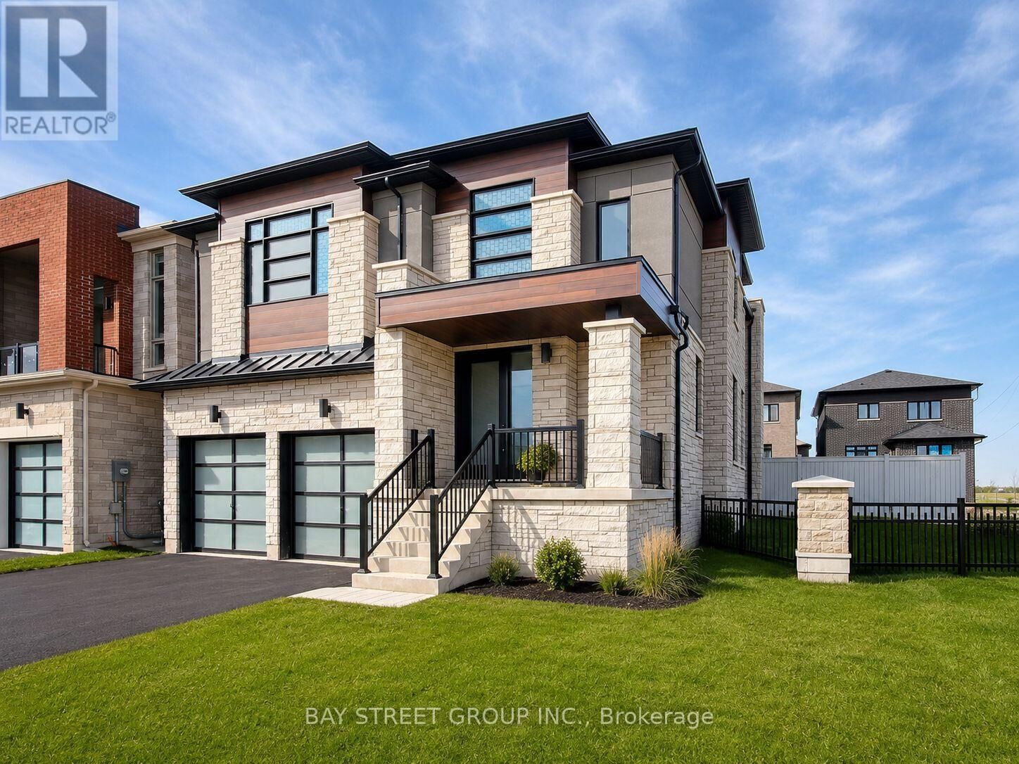 Property Photo:  274 McKean Drive  ON L4A 0S1 