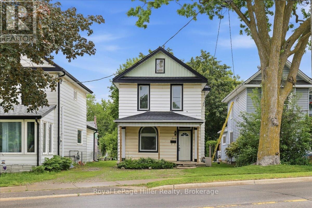 Property Photo: 166 West Gore Street ON N5A 1K5