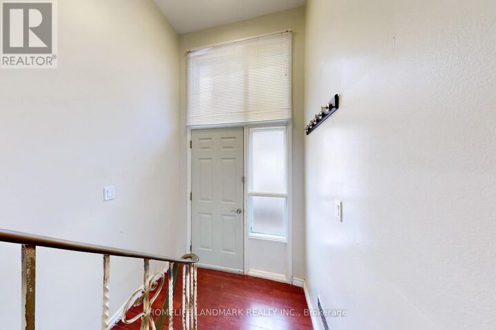 Property Photo:  225 Pineway Boulevard Bsmt  ON M2H 1B5 