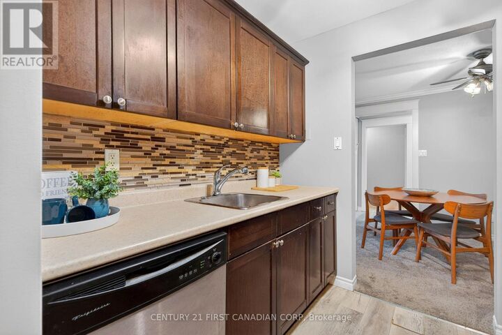 Property Photo:  1096 Jalna Boulevard 62  ON N6E 3B8 