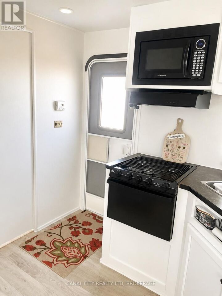 Property Photo: 659 Port Maitland Road 80L ON N1A 2W6