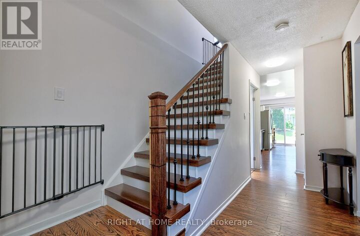 Property Photo:  4224 Trapper Crescent  ON L5L 3A9 
