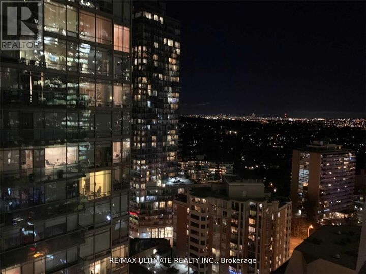 Property Photo: 1 Yorkville Avenue 1907 ON M4W 0B1