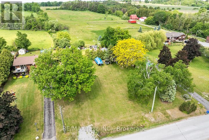 Property Photo:  90 Aldred Drive  ON L9L 1B4 