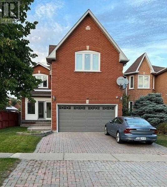 Property Photo: 4791 Wild Rose Street ON L5M 5M7