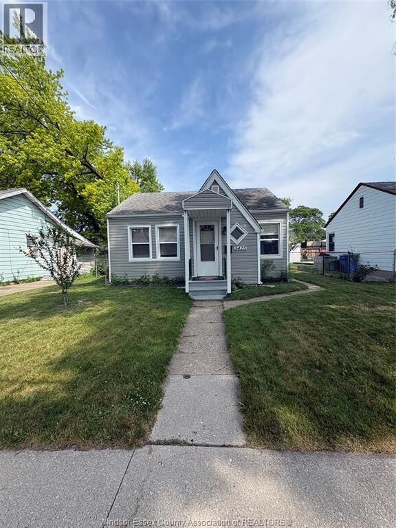 Property Photo: 3425 Harris ON N9C 1N6