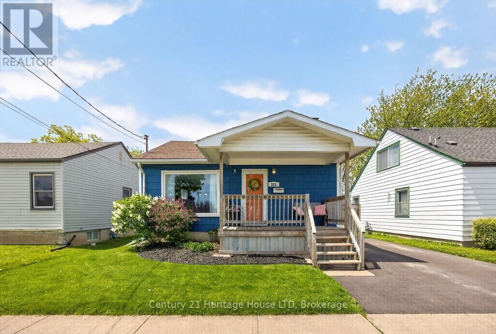 Photo de la propriété: 211 Grantham Avenue ON L2M 4Z1