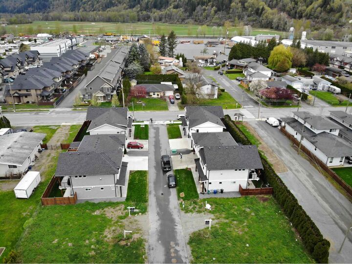 Property Photo:  7450 Morrow Road 5  BC V0M 1A2 