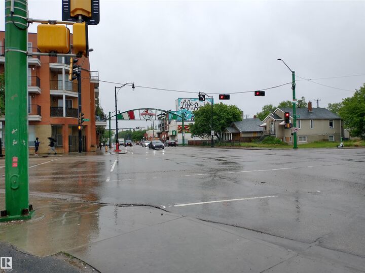 Property Photo:  10755 95 Street NW  AB T5H 2E1 