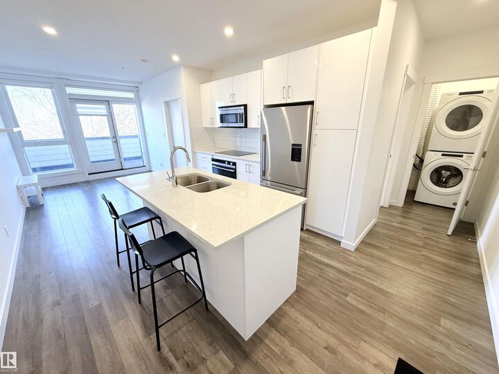 Property Photo: 11503 76 Avenue NW 405 AB T6G 0K6