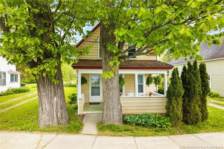 Property Photo:  19 Charles Avenue  NB E3A 3S3 