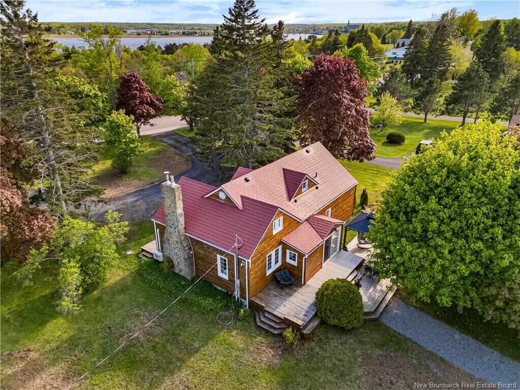Property Photo: 124 Du Couvent NB E4S 3C1