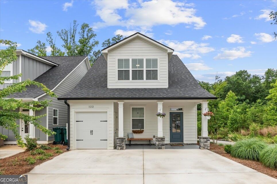 Property Photo: 122 Town Walk Lane GA 30117