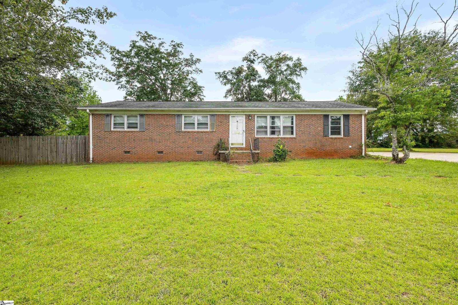 Property Photo: 308 Sylvia Road SC 29642