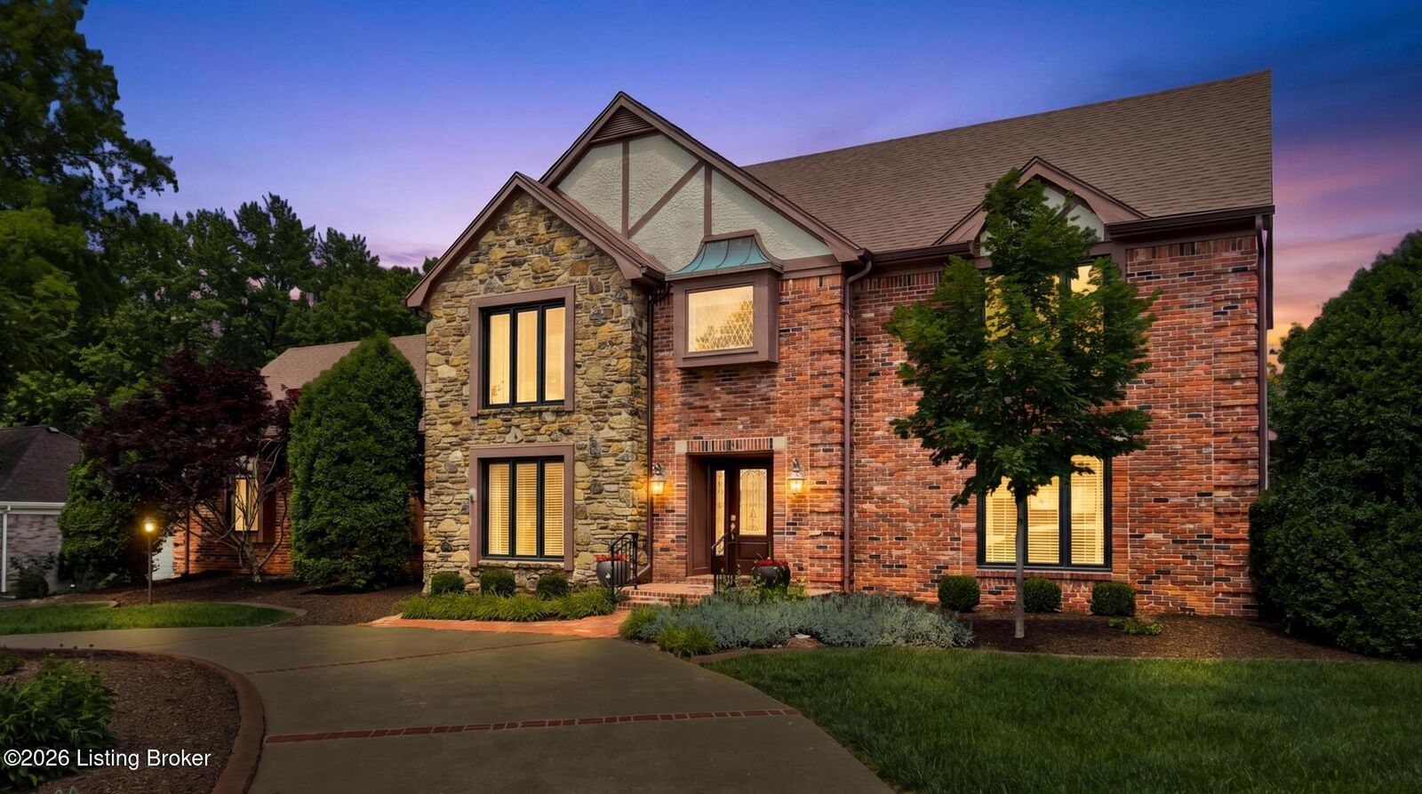 Property Photo: 1105 Colonel Anderson Pkwy KY 40222