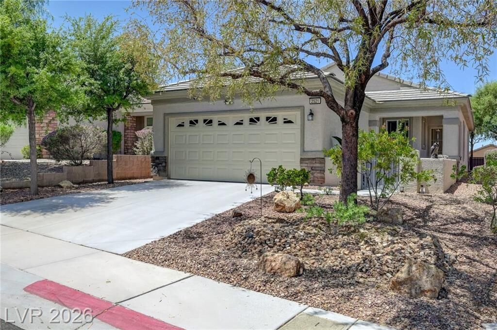 Property Photo: 2521 Crater Rock Street NV 89044