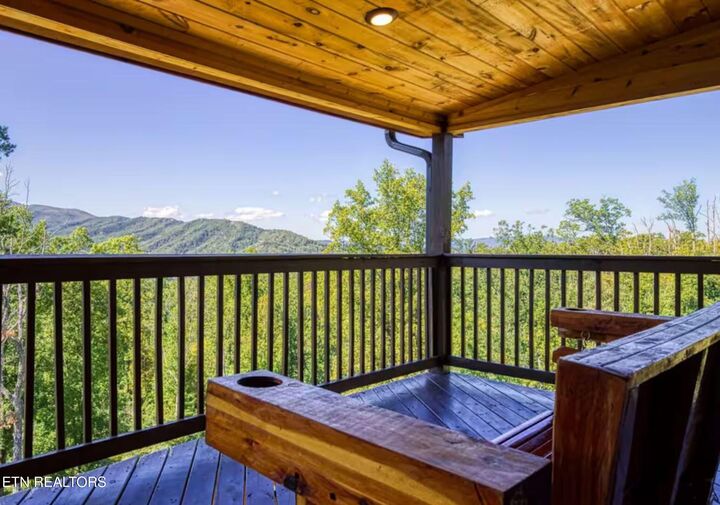 Property Photo:  622 Timber Ridge Rd  TN 37738 