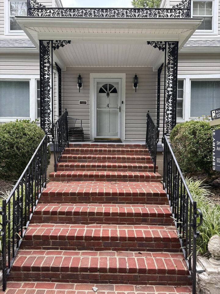 Property Photo: 4 Tanner Court KY 40601