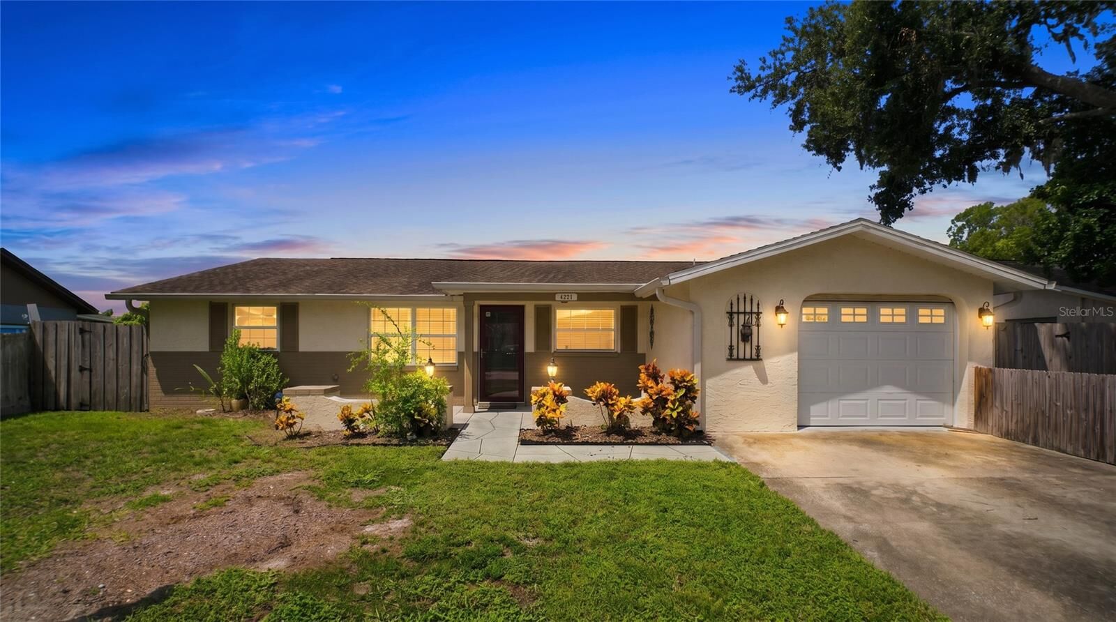 Property Photo: 4341 Otter Way FL 34653
