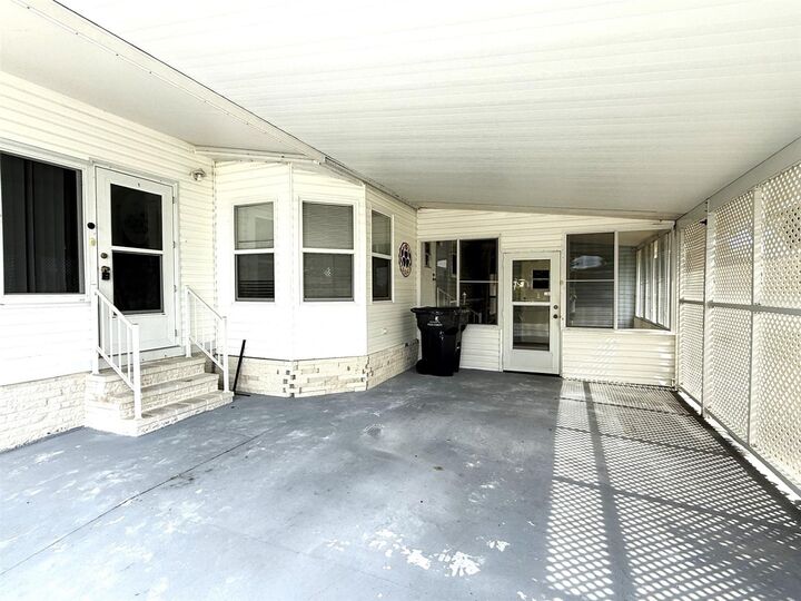 Property Photo:  435 Village Circle SW  FL 33880 