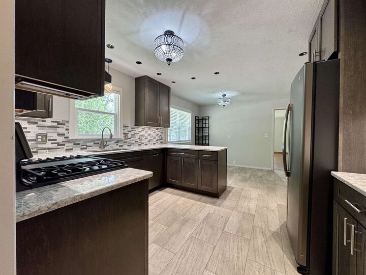 Property Photo: 720 S Main St ND 58784
