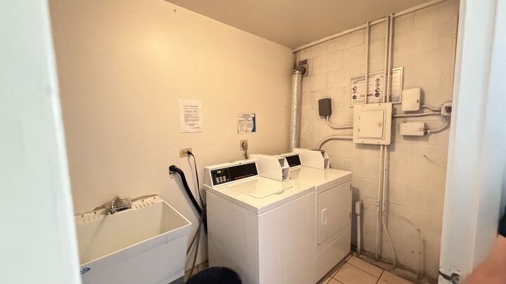 Property Photo: 431 E Osage Lane 2B IL 60074