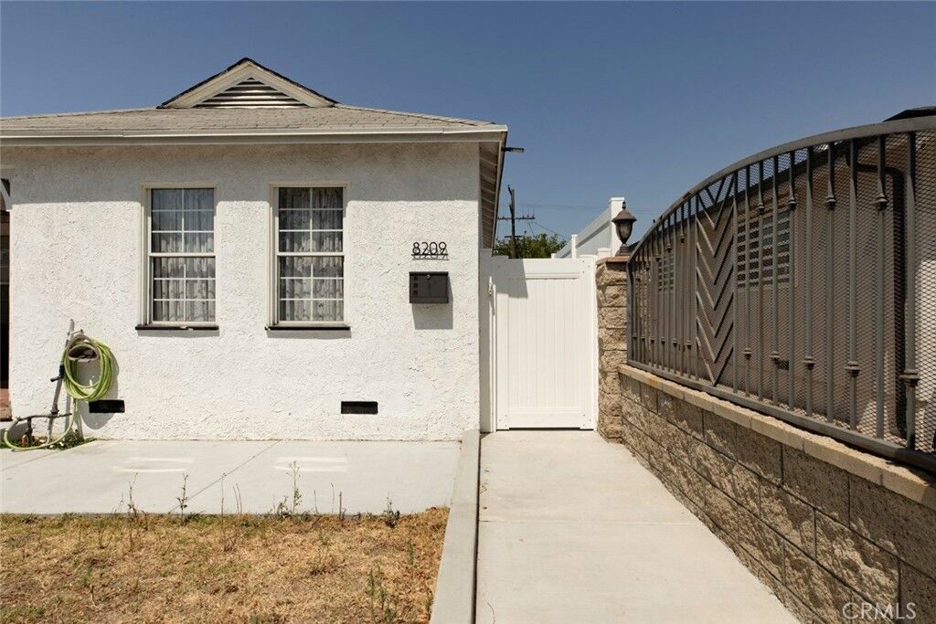 Property Photo:  8209 Bellingham Ave  CA 91605 