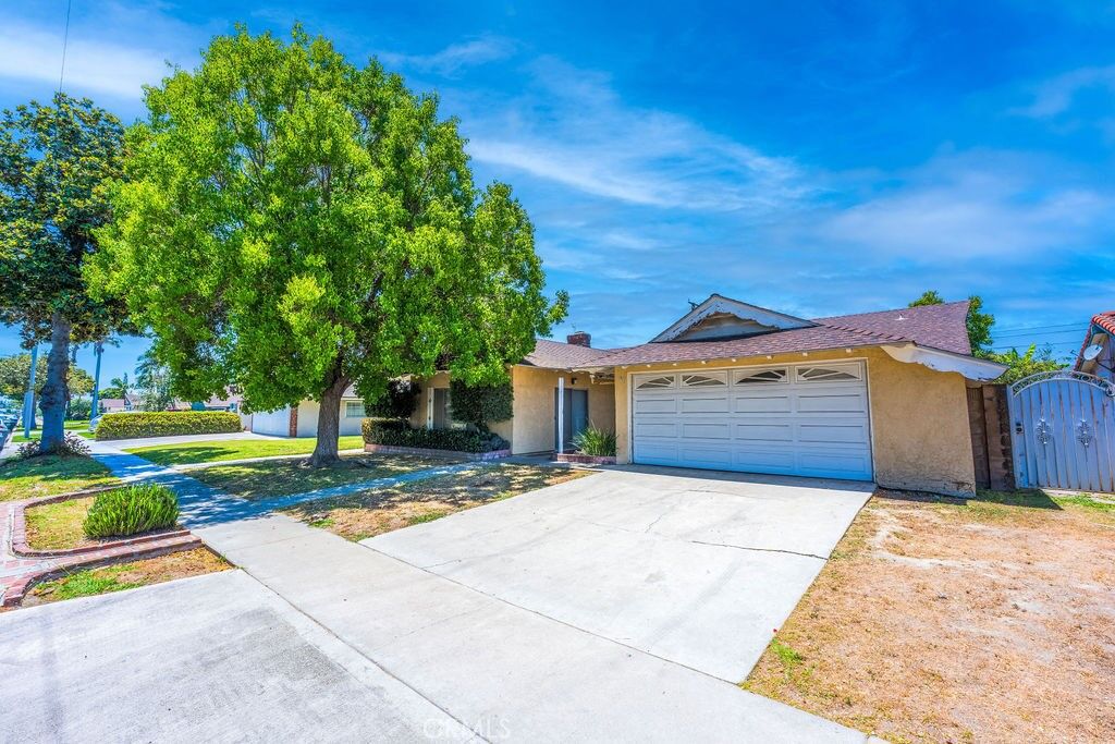 Property Photo: 2023 S Janette Lane CA 92802