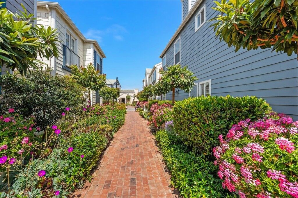 Property Photo:  1800 S Pacific Coast Highway 16  CA 90277 