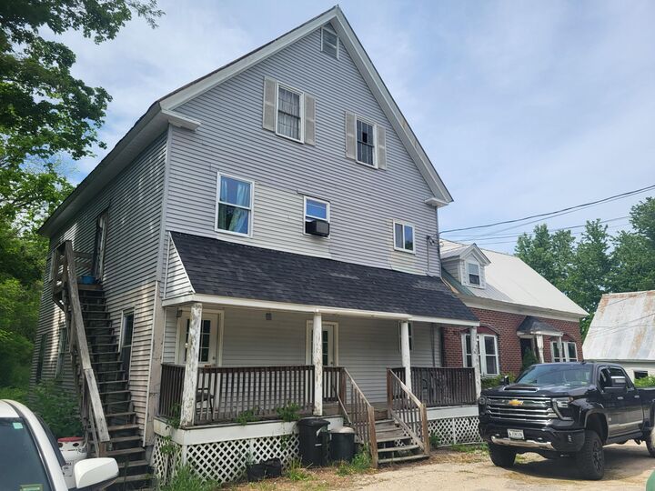 Property Photo:  22 Mountain View Avenue  ME 04041 