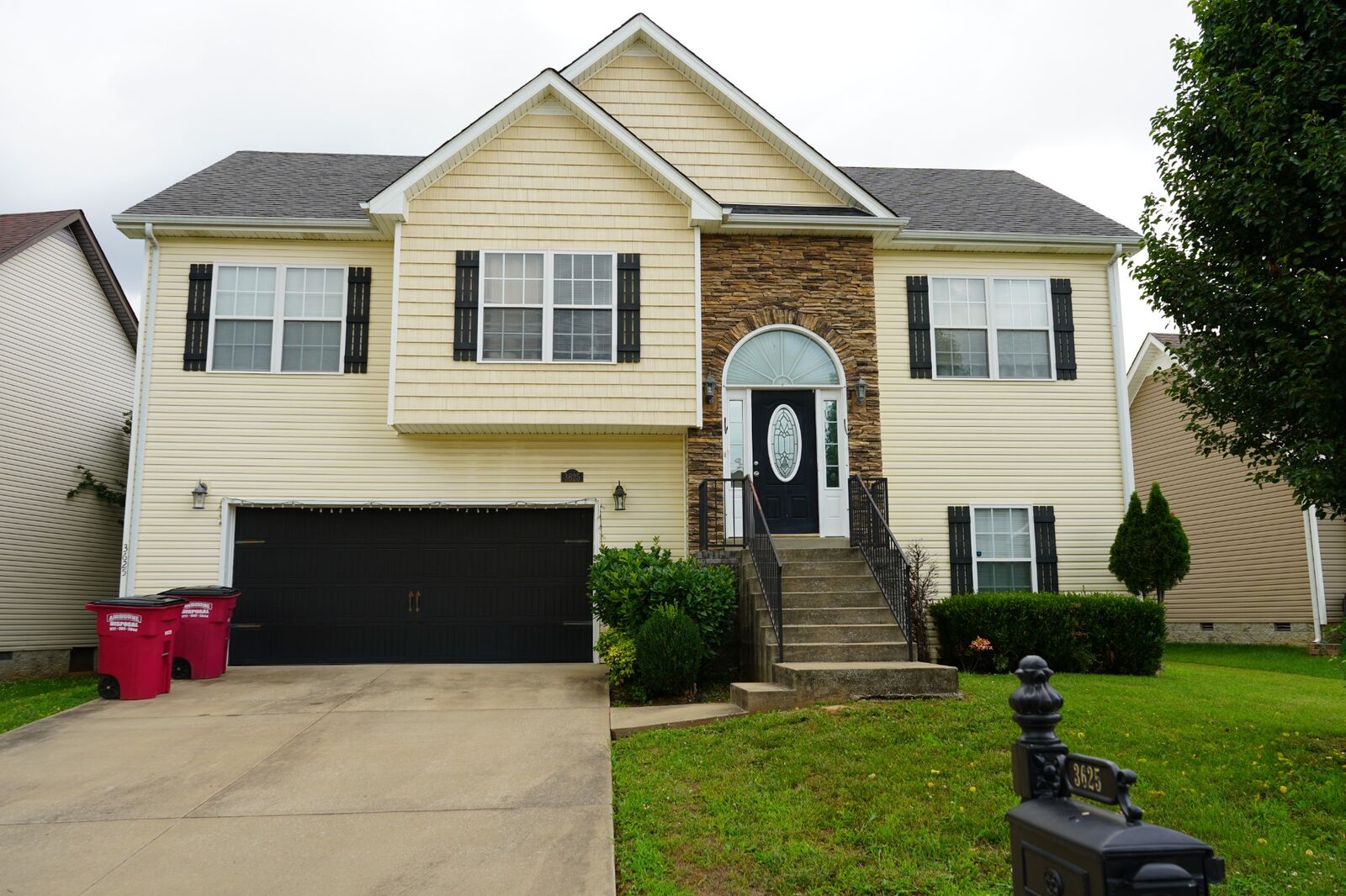 Property Photo: 3625 Fox Den Ln TN 37040