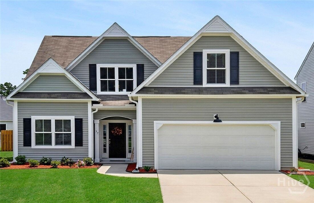 Property Photo: 37 Henslow Field Road GA 31419