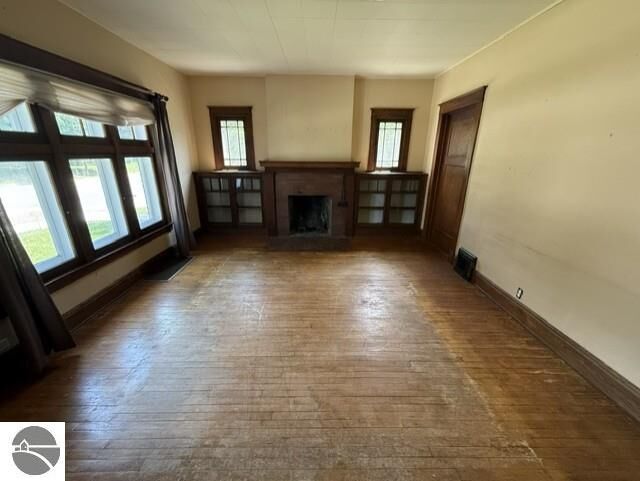 Property Photo:  701 W Center Street  MI 48801 