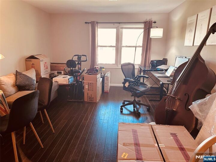 Property Photo:  105 Newark Pompton Turnpike B24  NJ 07440 