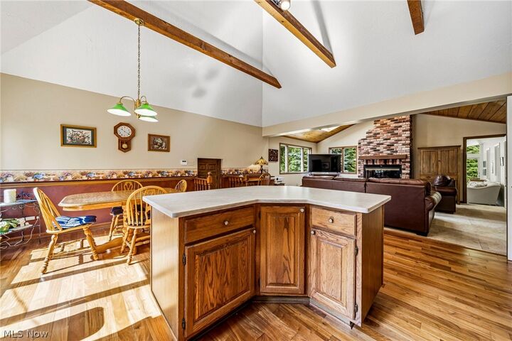 Property Photo: 6666 Ridgebury Boulevard OH 44124