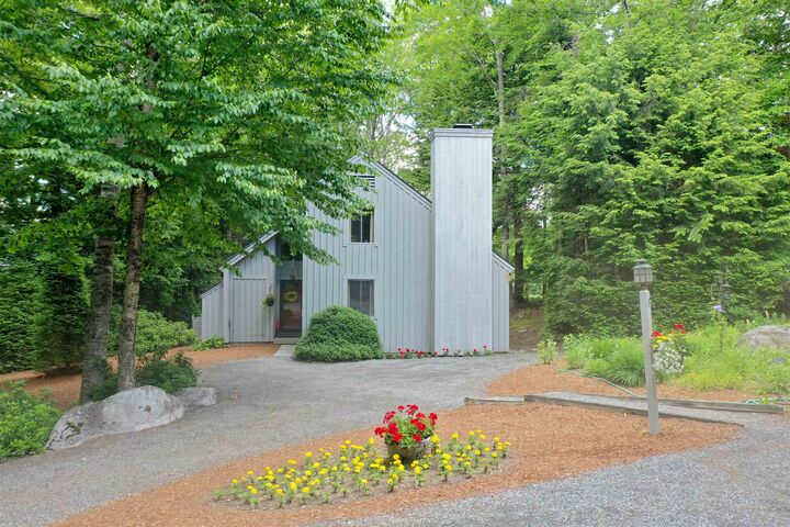Property Photo:  78 Greensward Drive  NH 03753 