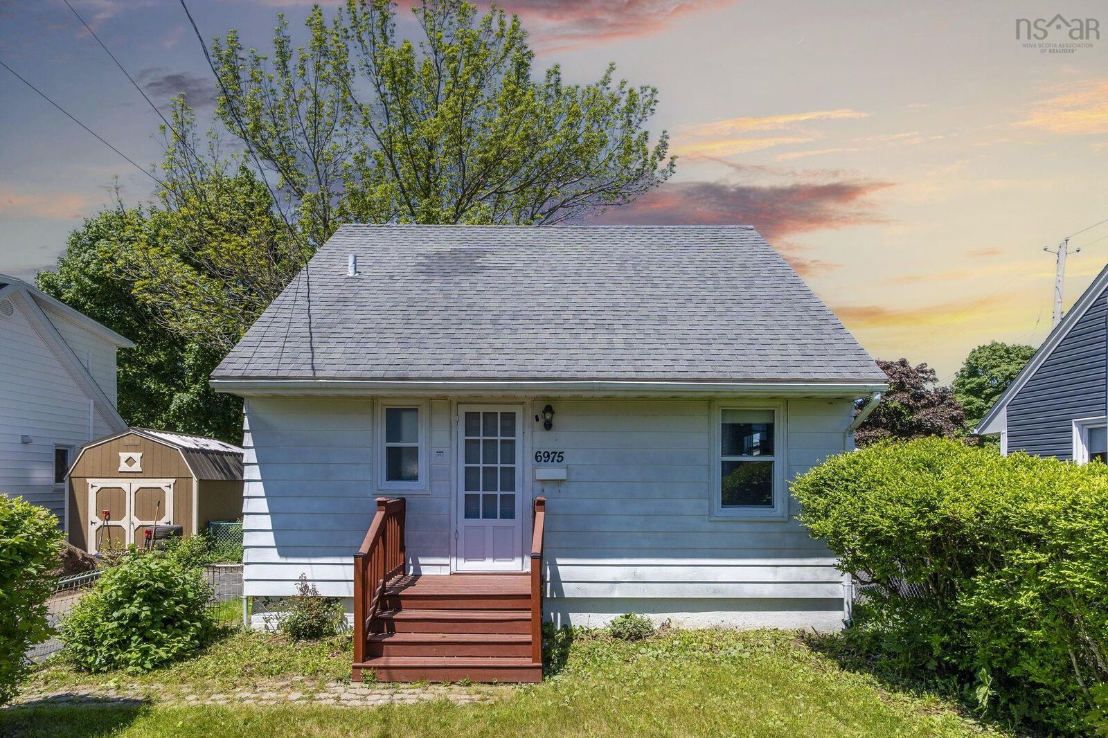 Property Photo: 6975 Ward Avenue Avenue NS B3L 2K6