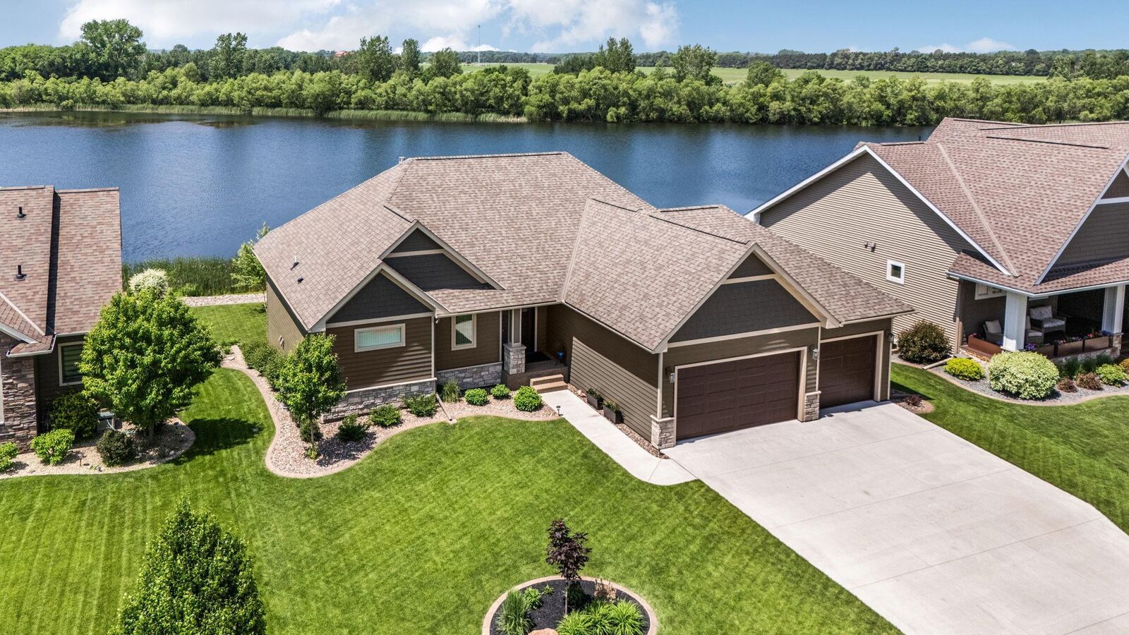 Property Photo:  1505 20th Avenue S  MN 56377 