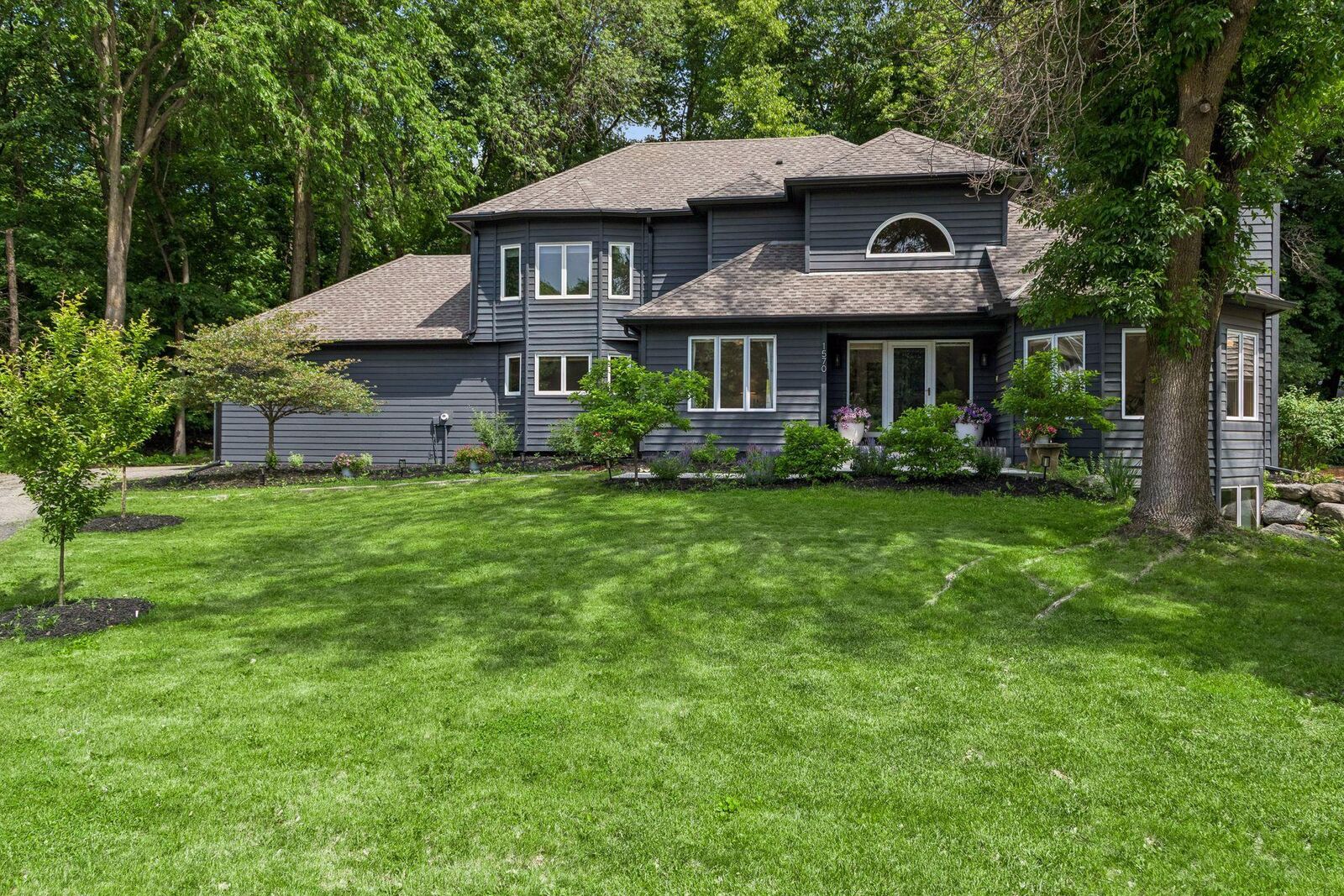 Property Photo:  1570 Creek Run Trail  MN 55331 