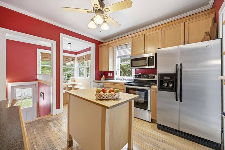 Property Photo:  1041 5th Street N  ND 58102 