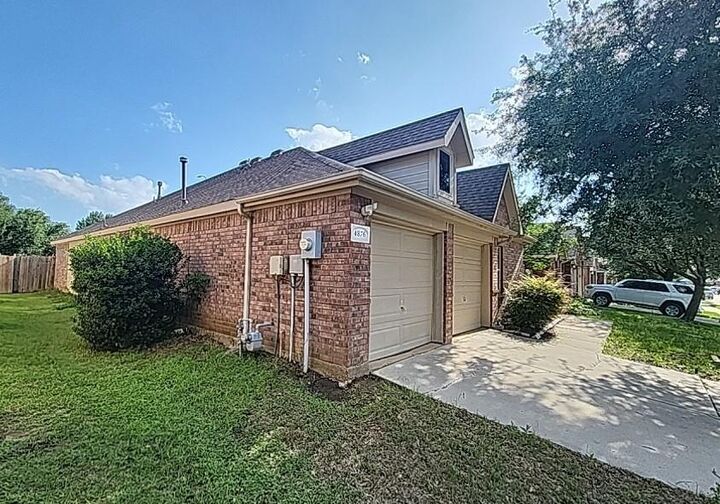 Property Photo: 4876 Ambrosia Drive TX 76244