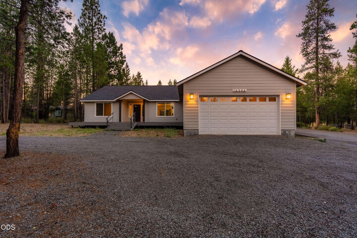 Property Photo:  16346 Park Drive  OR 97739 
