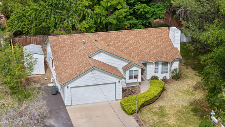 Property Photo:  2400 NE Jones Road  OR 97701 